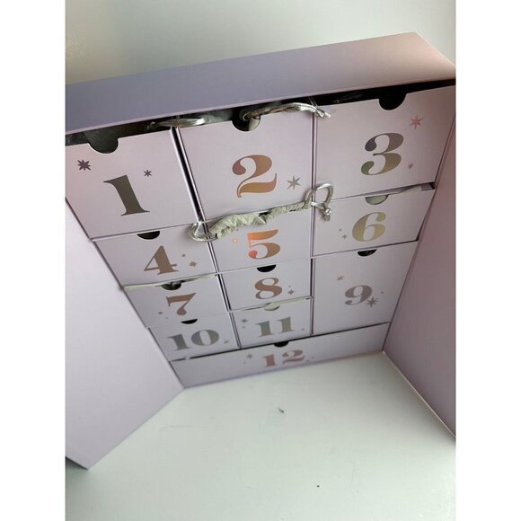 Kendra Scott 2021 Collectors Box 12 Piece Jewelry Gift Set NIB - Picture 2 of 8